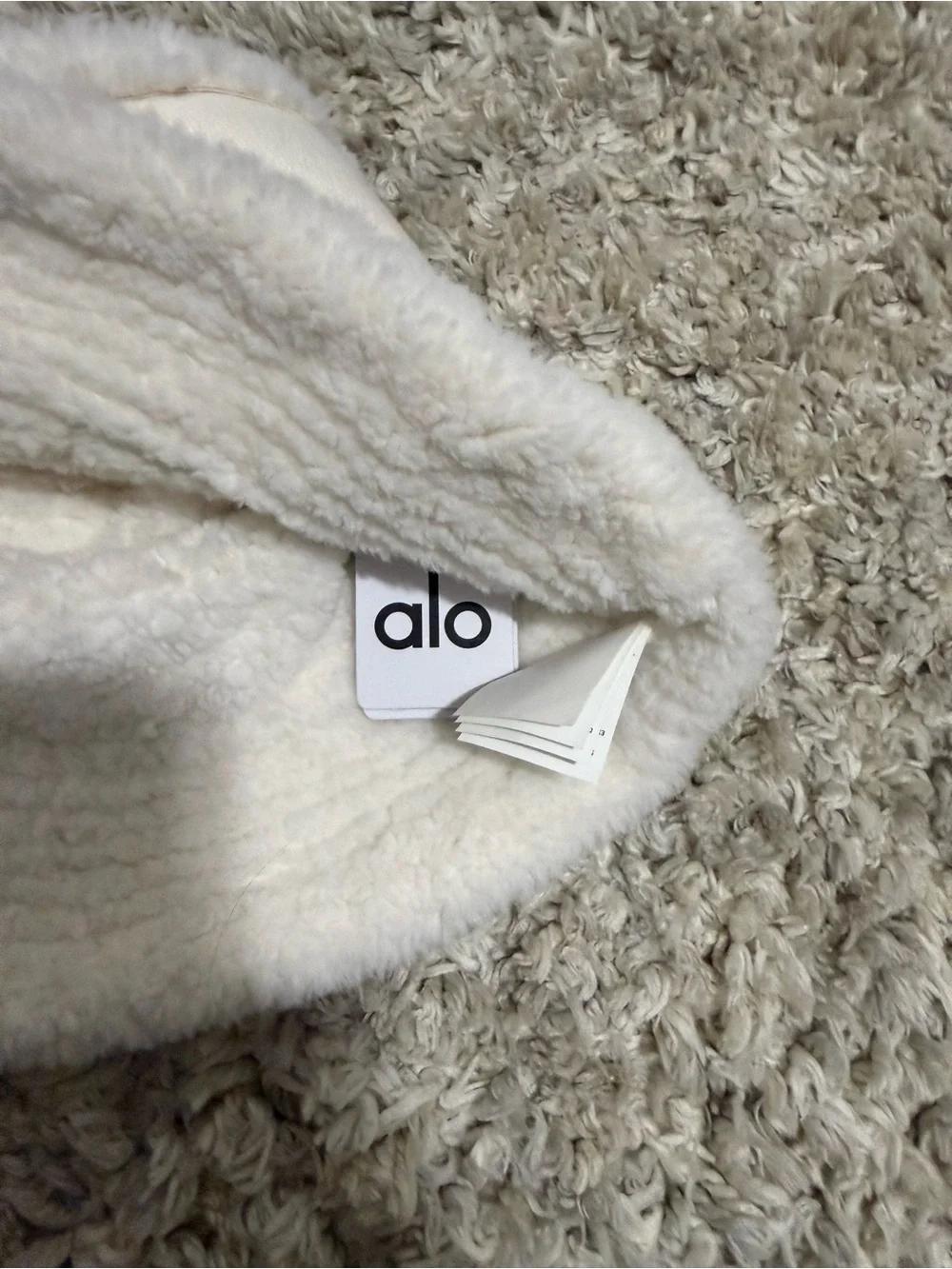 Alo Yoga Winterfun Bucket Hat in Ivory
